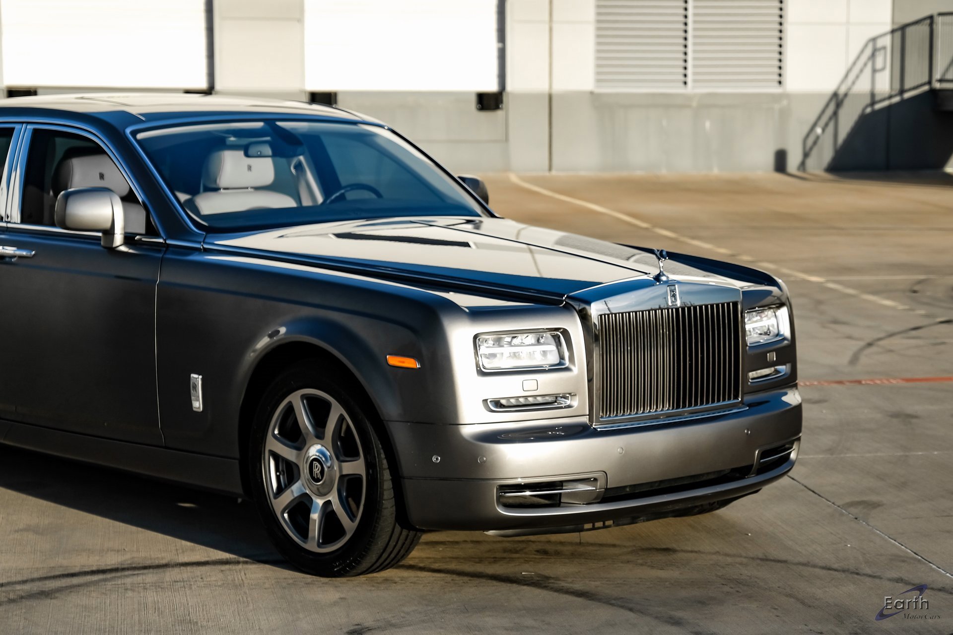 Used 2014 Rolls-Royce Phantom Sedan image 20