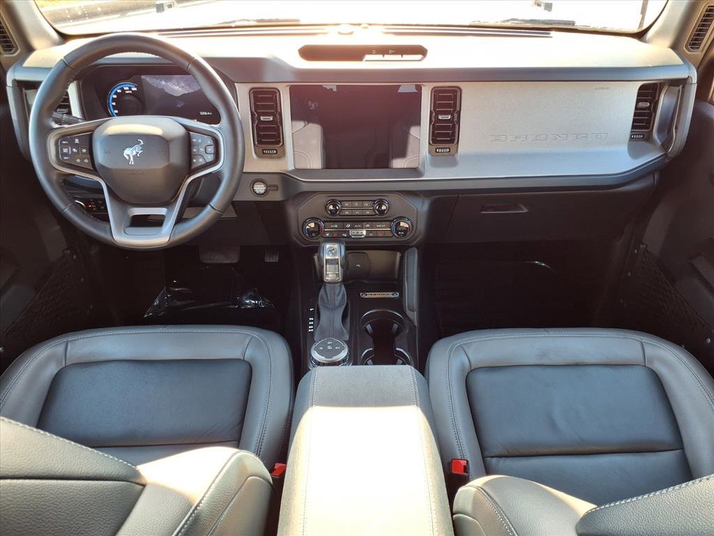 Used 2024 Ford Bronco Outer Banks image 9
