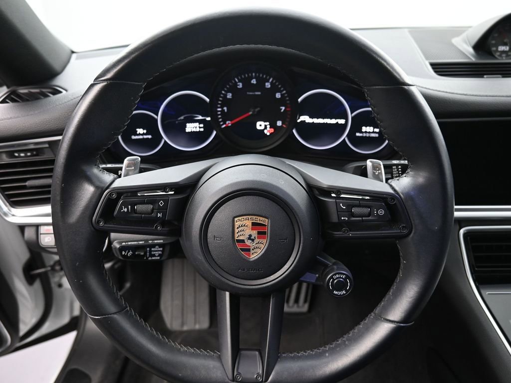 Certified 2023 Porsche Panamera Platinum Edition image 12