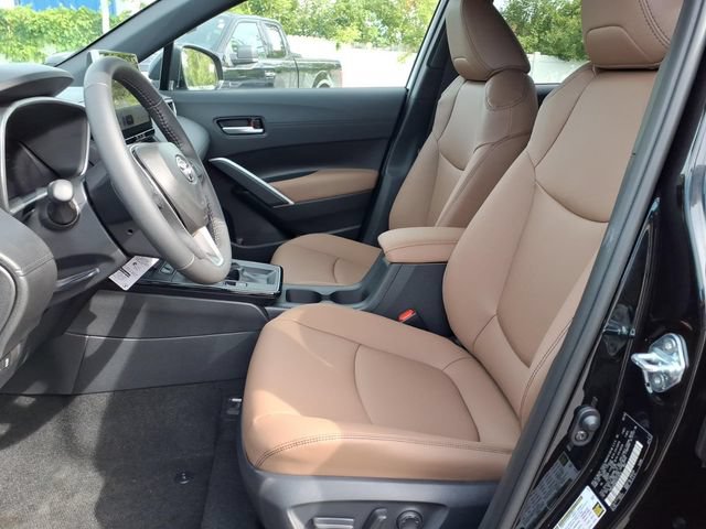 Used 2026 Toyota Corolla Cross XLE FWD image 14