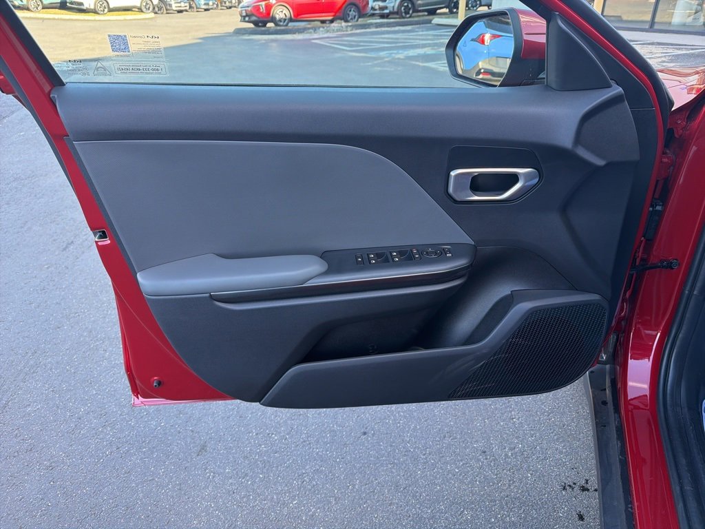 New 2025 Kia K4 LXS image 29