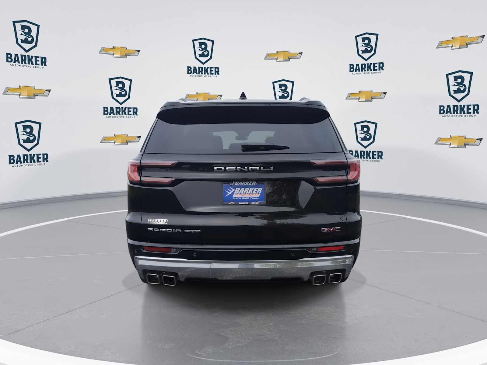 Used 2024 GMC Acadia Denali AWD/4WD image 7