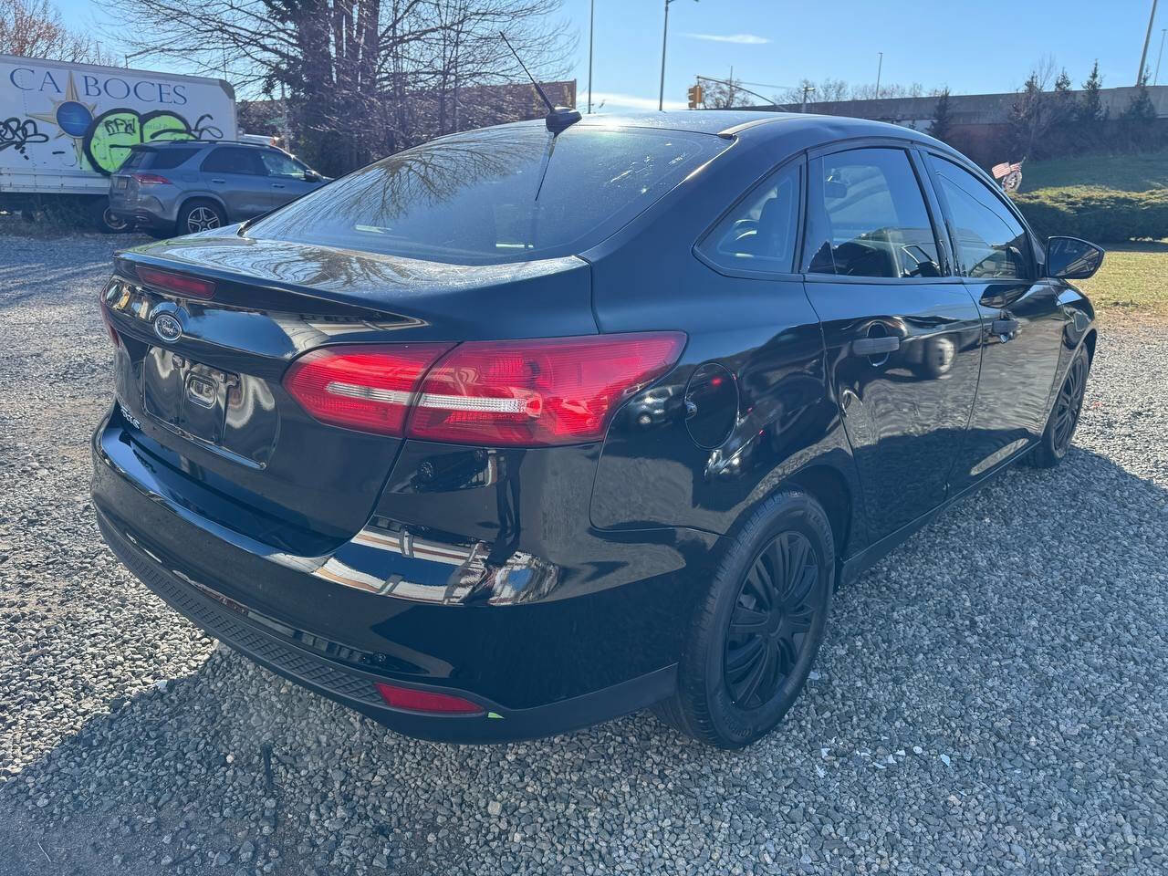 Used 2018 Ford Focus S image 5