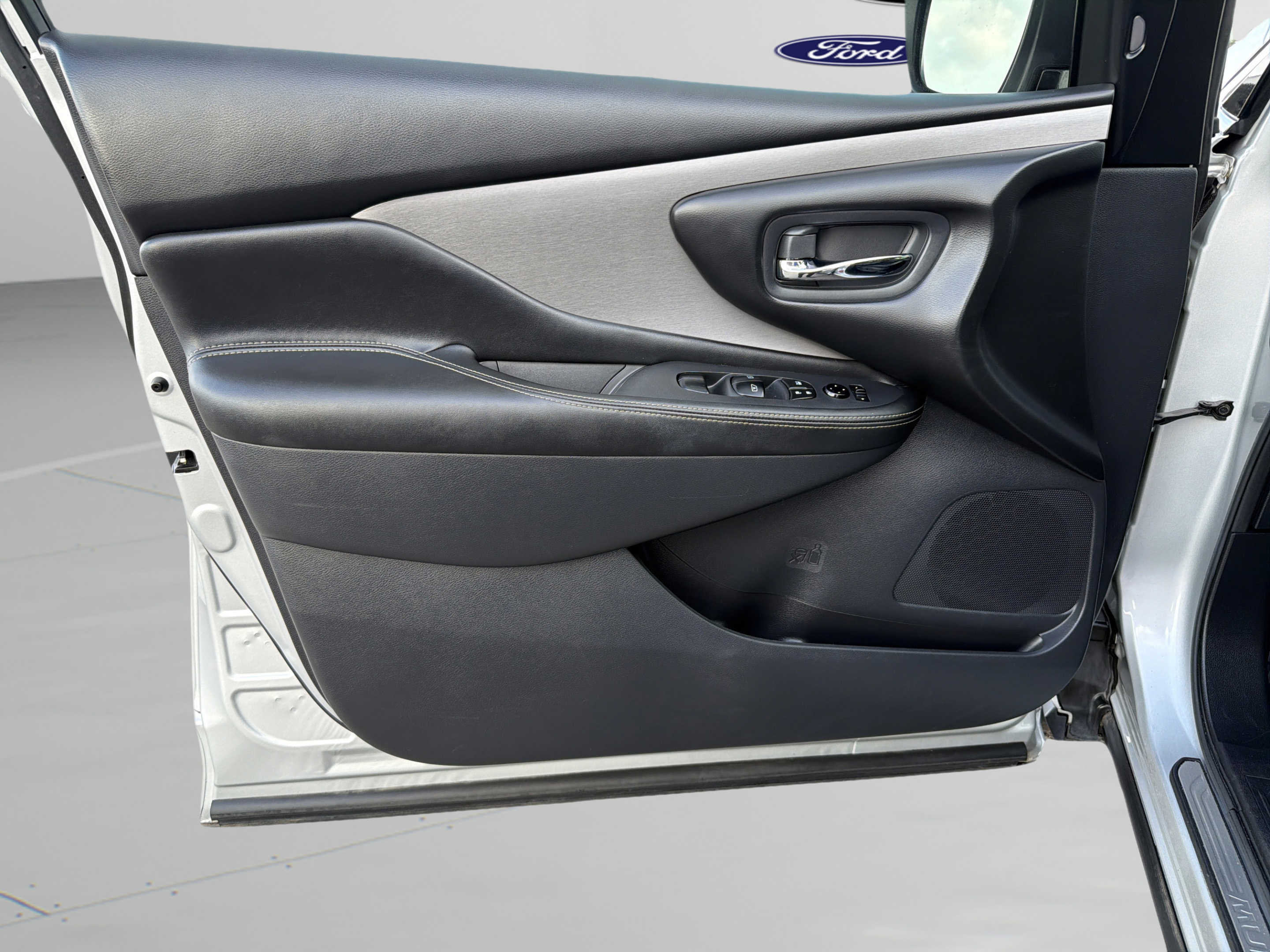 Used 2022 Nissan Murano SV w/ Cargo Package FWD image 29