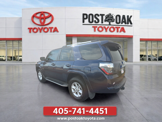Used 2020 Toyota 4Runner SR5 RWD image 3