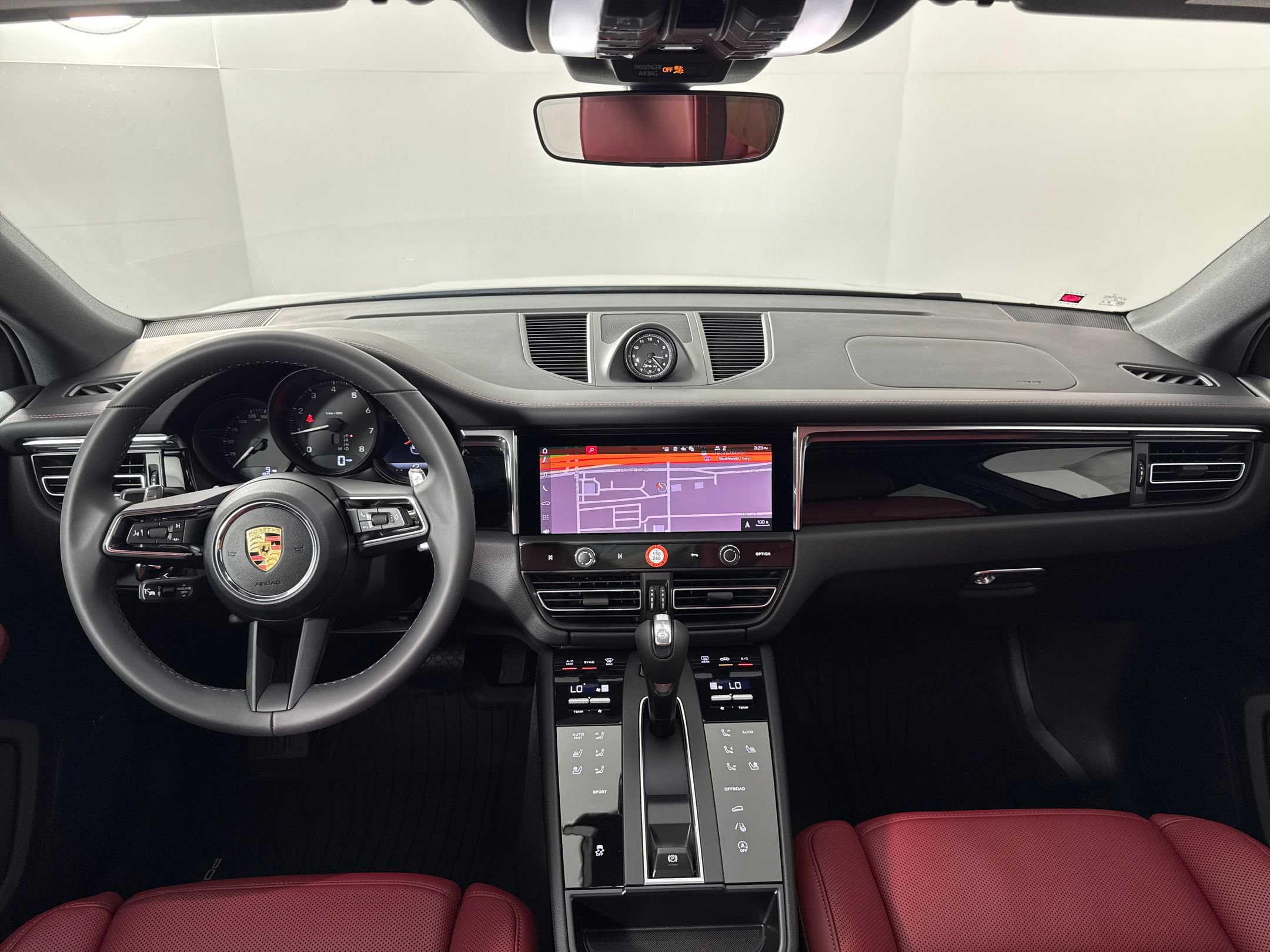 Certified 2026 Porsche Macan image 23