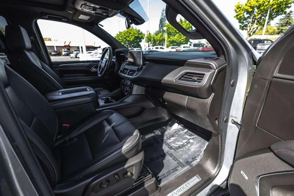 Used 2022 Chevrolet Tahoe RST w/ Sport Performance Package AWD/4WD image 30