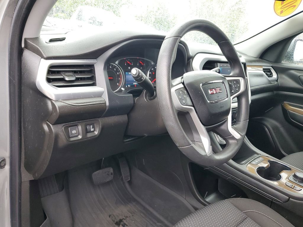 Used 2023 GMC Acadia SLE w/ Driver Convenience Package image 16