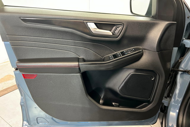 Used 2025 Ford Escape ST-Line Select image 14