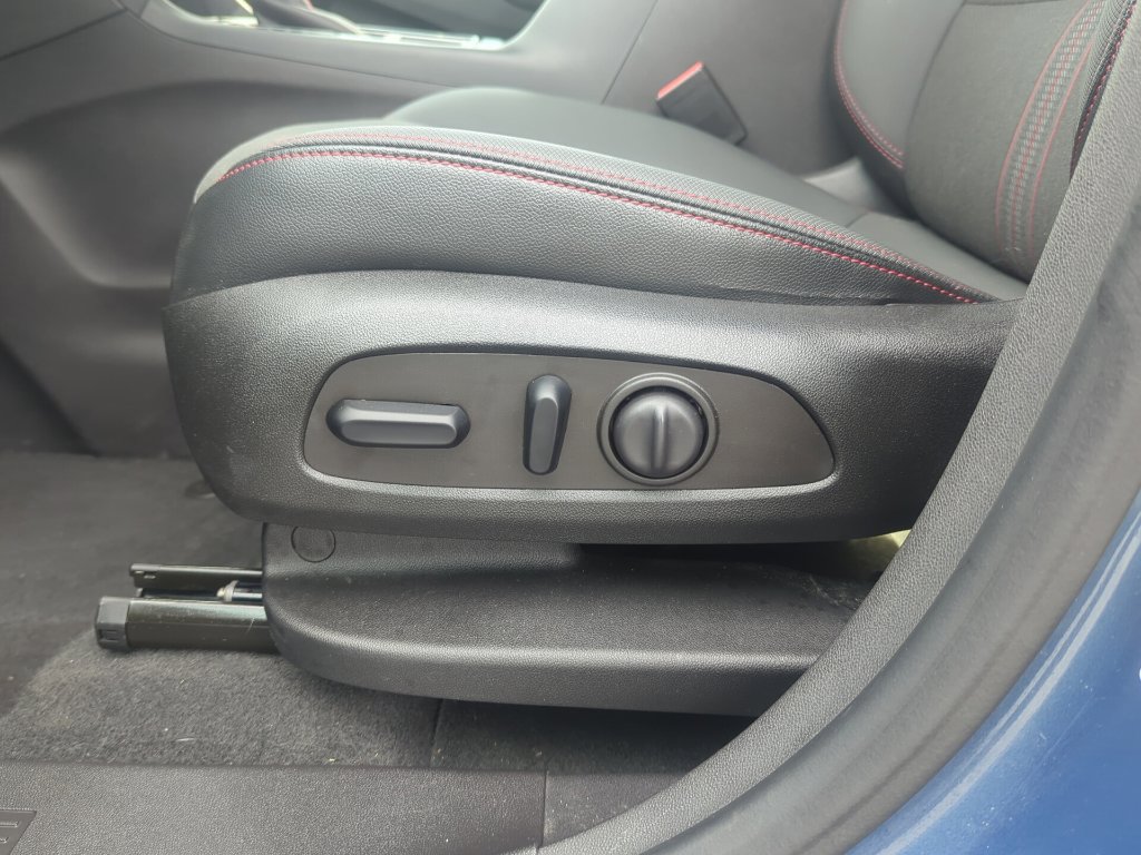 Certified 2024 Chevrolet Equinox RS AWD/4WD image 21