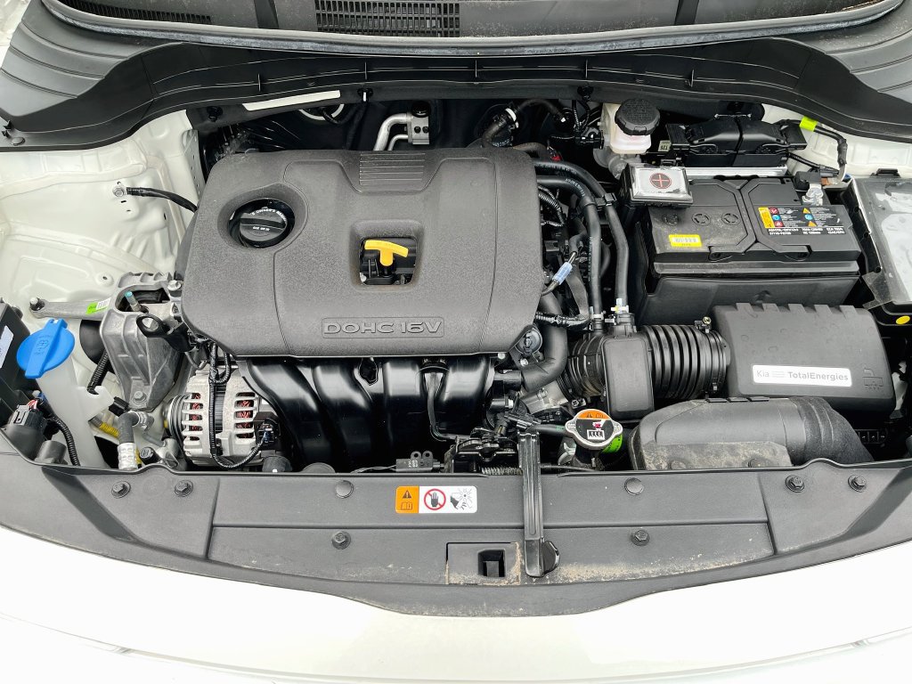 Certified 2025 Kia Soul LX w/ LX Technology Package FWD image 10