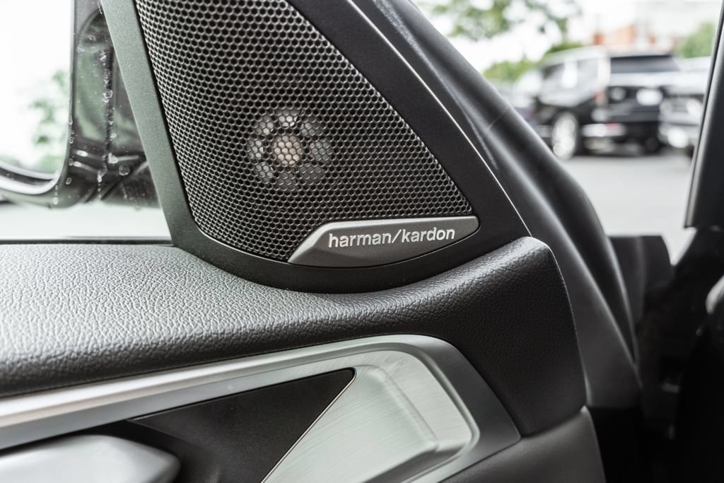 Used 2025 BMW M4 Competition w/ Executive Package RWD image 17