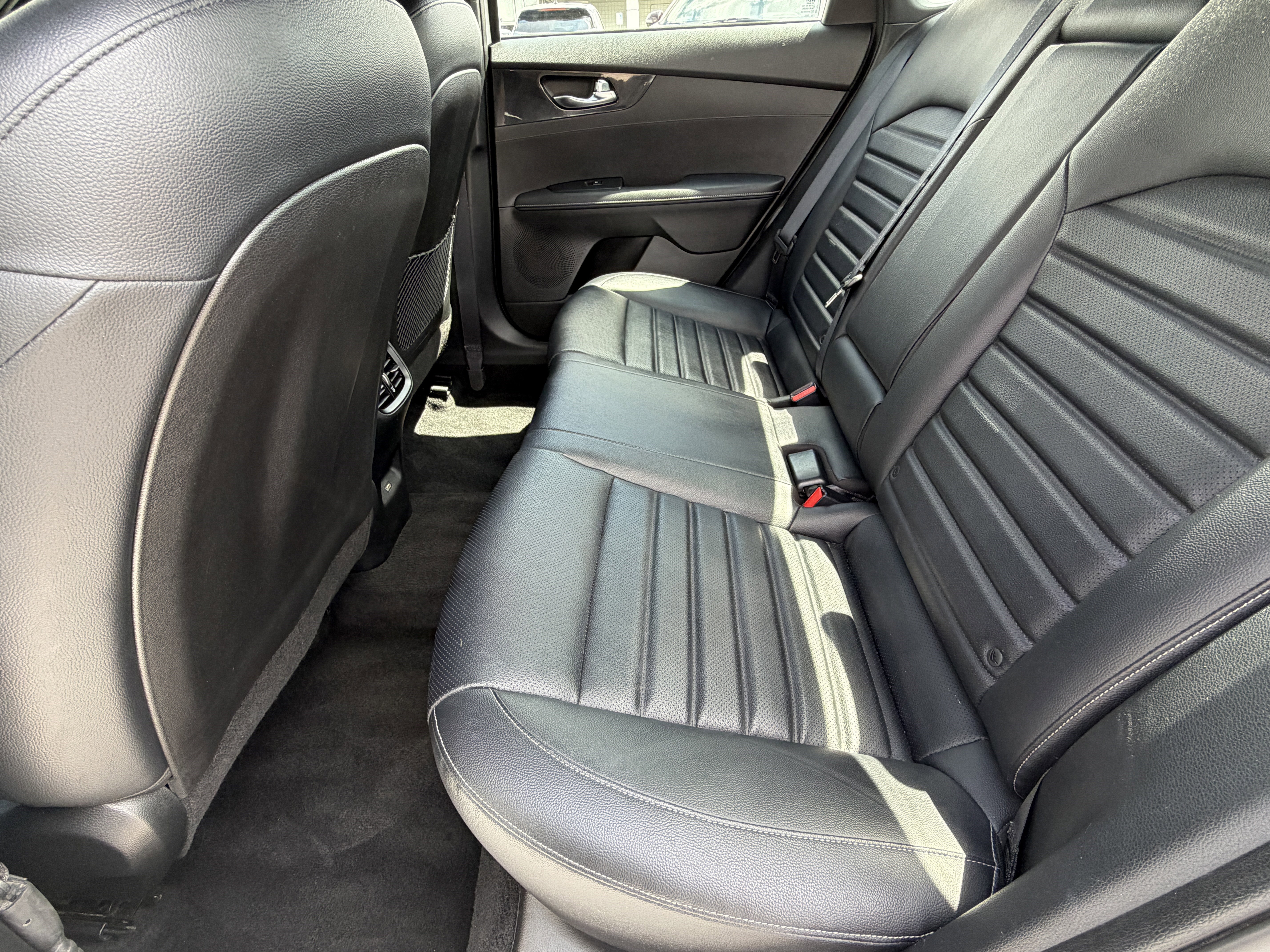 Used 2023 Kia Forte GT-Line w/ GT-Line Premium Package FWD image 28