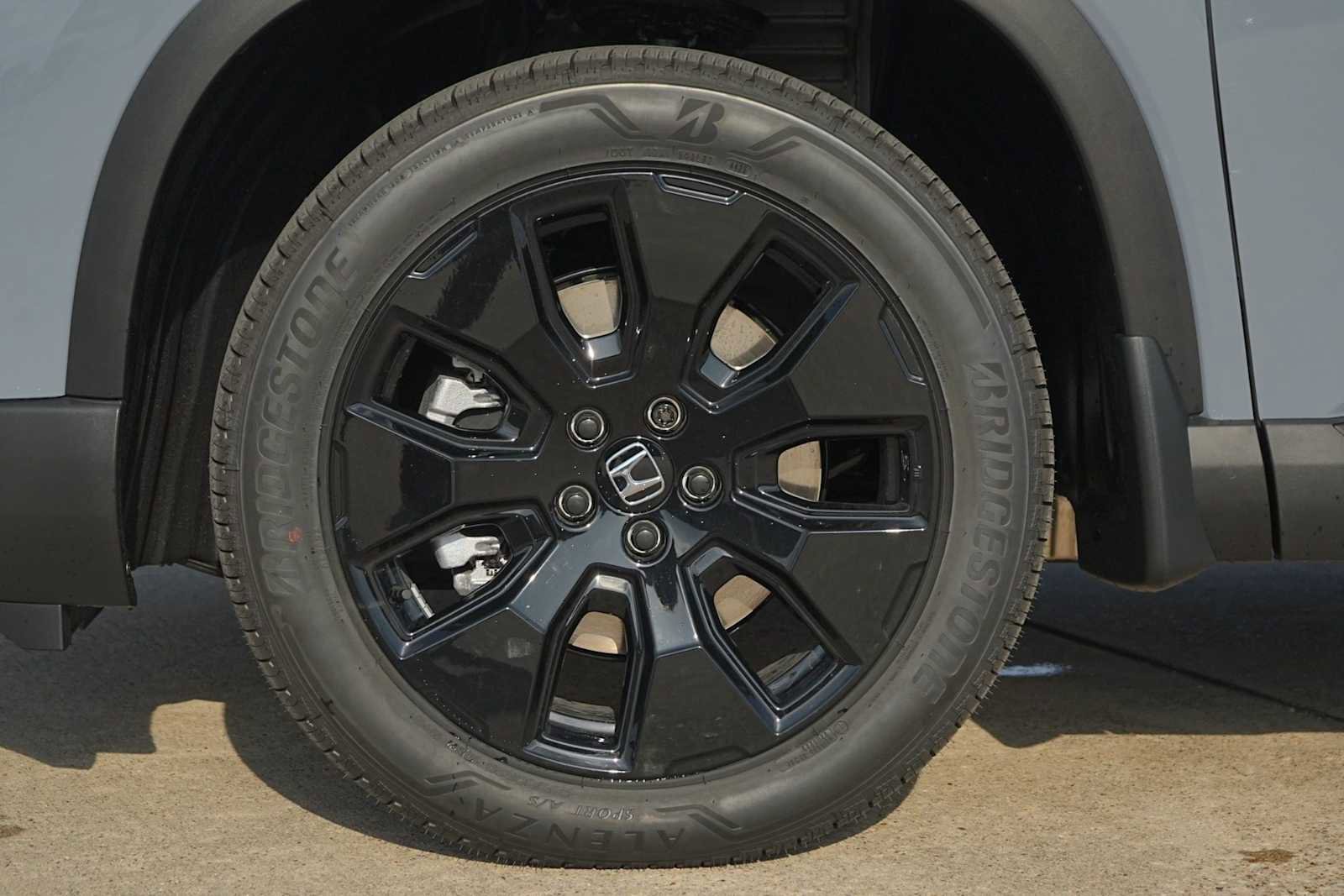 New 2026 Honda Pilot Black Edition image 7