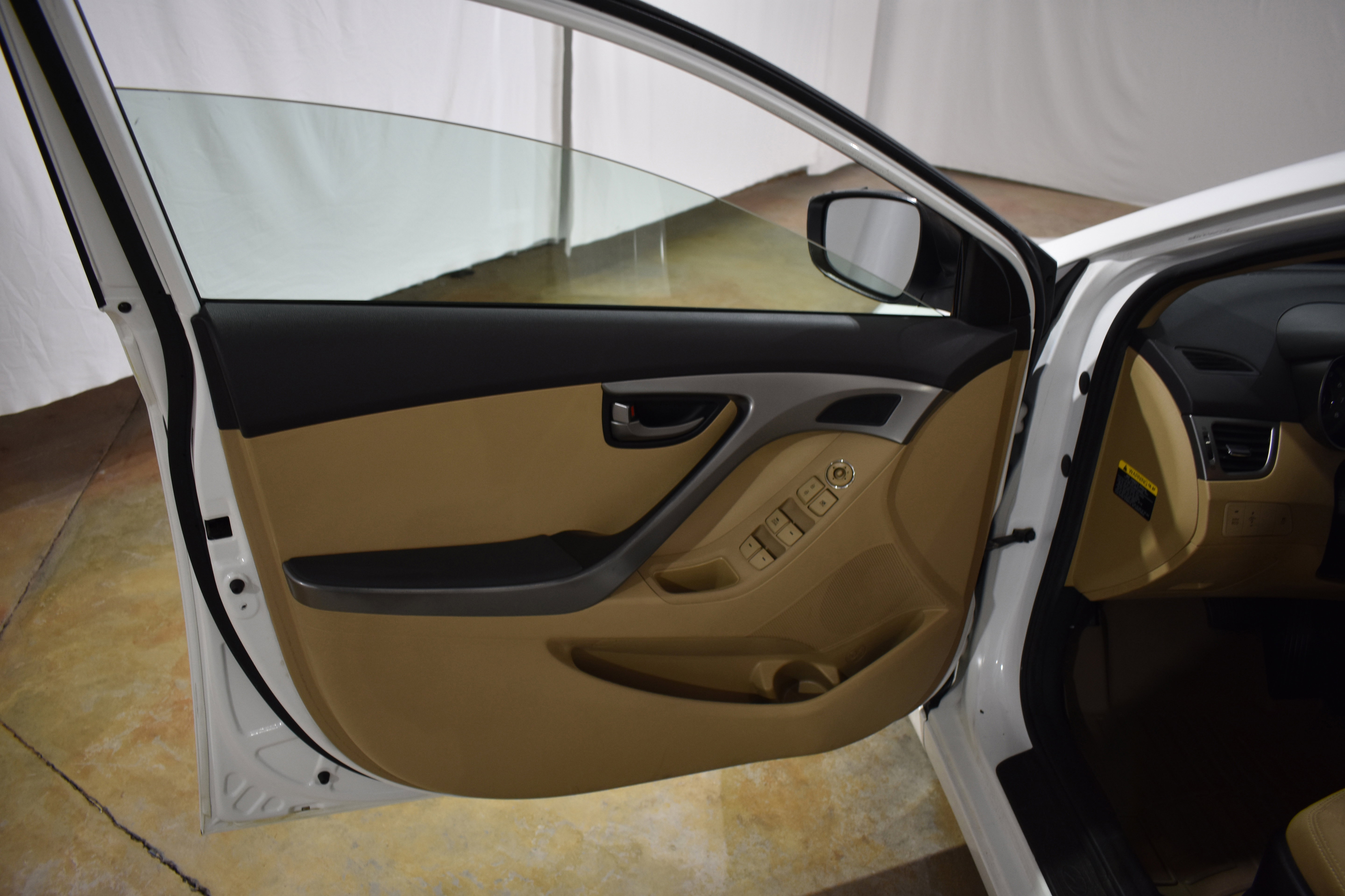 Used 2013 Hyundai Elantra GLS image 13