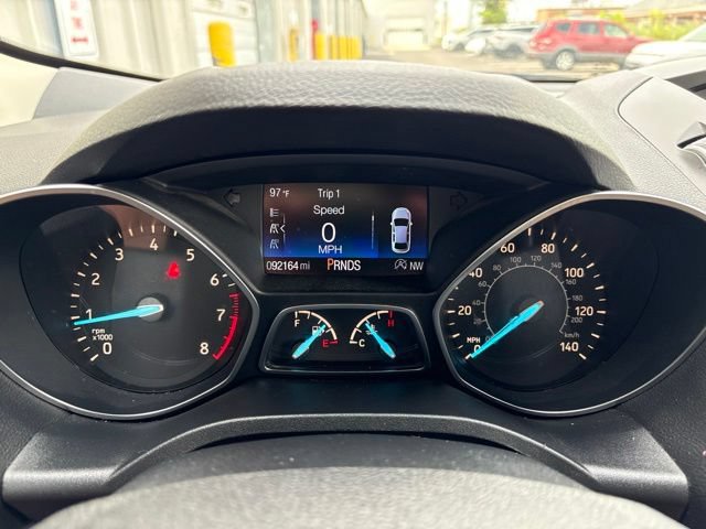 Used 2017 Ford Escape SE FWD image 12