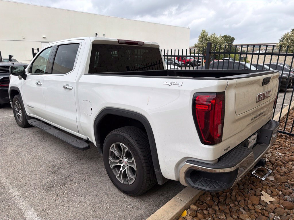 Used 2025 GMC Sierra 1500 SLT AWD/4WD image 3