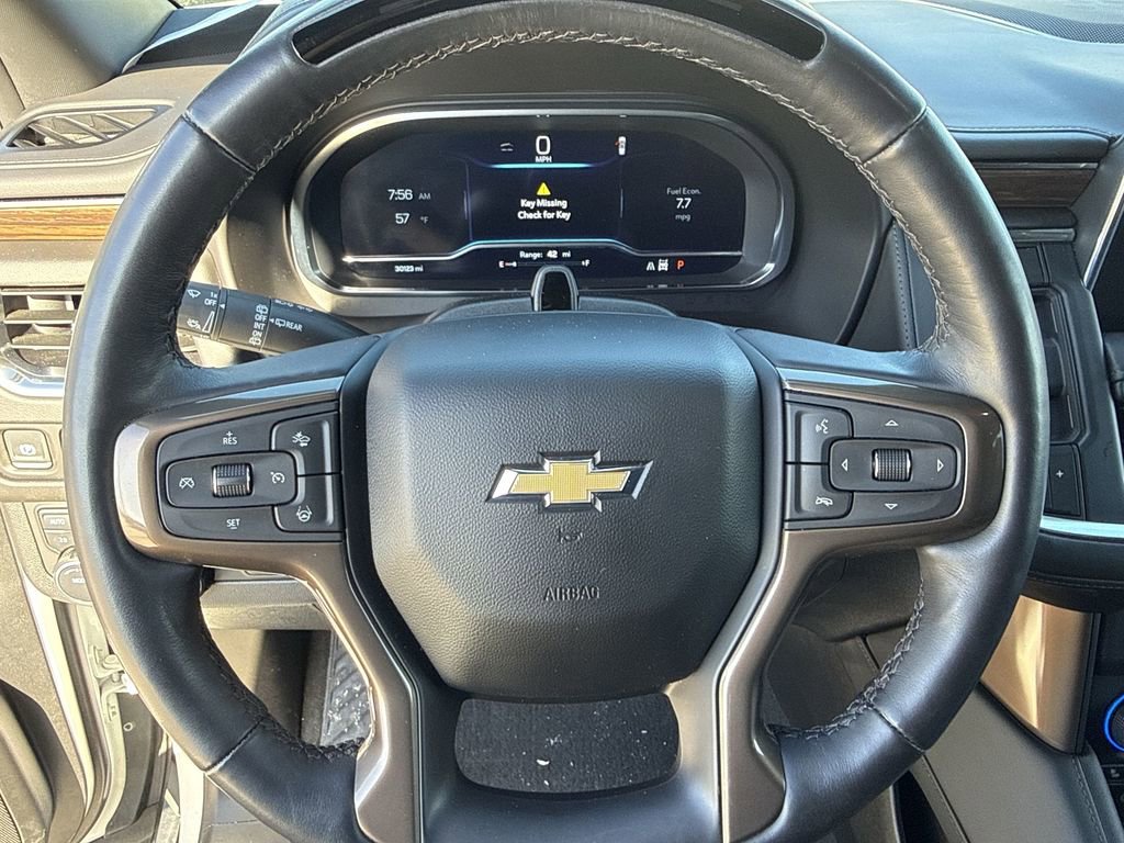 Used 2024 Chevrolet Suburban High Country w/ Advanced Technology Package AWD/4WD image 21