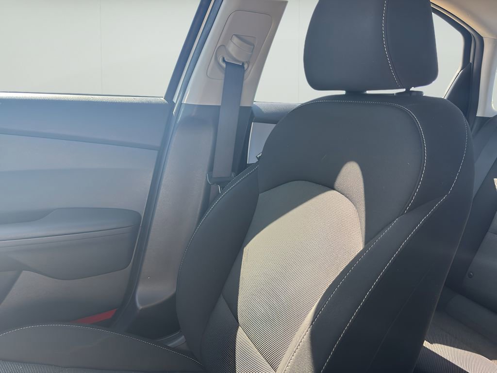 Used 2023 Kia Forte LXS image 28