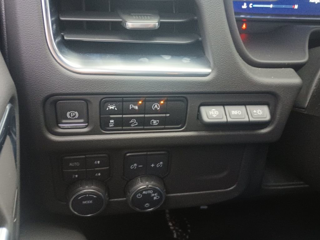 Used 2015 Chrysler 200 S w/ Comfort Group image 57