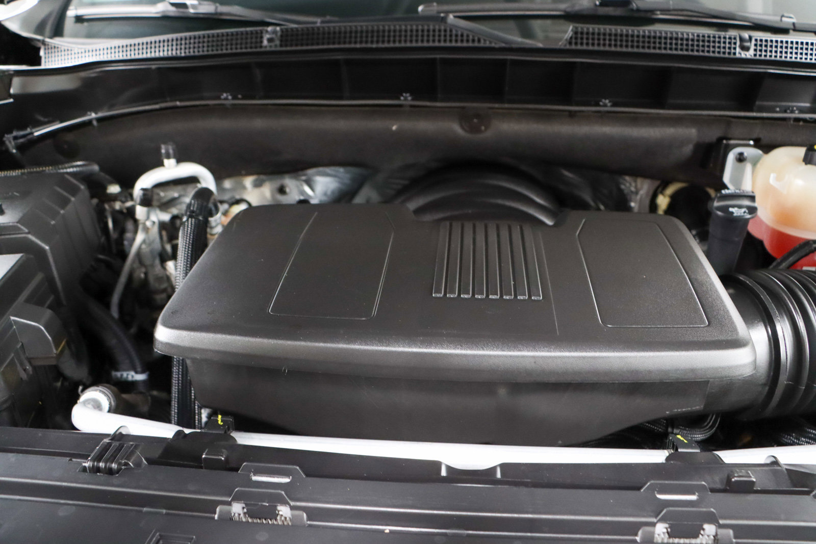 Used 2023 Chevrolet Tahoe Z71 w/ Luxury Package image 36