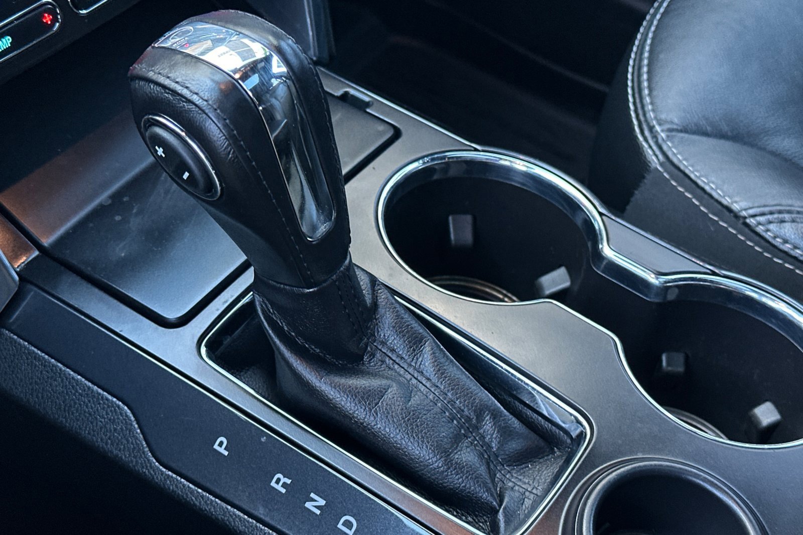 Used 2018 Ford Explorer Limited w/ Equipment Group 301A image 22