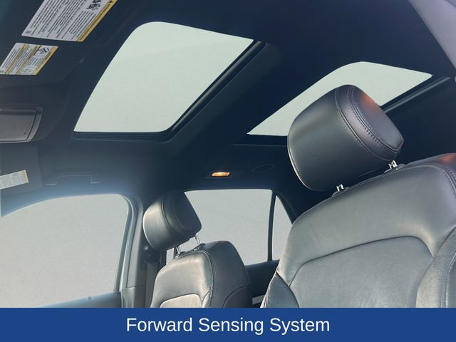 Used 2017 Ford Explorer XLT w/ Equipment Group 202A image 12