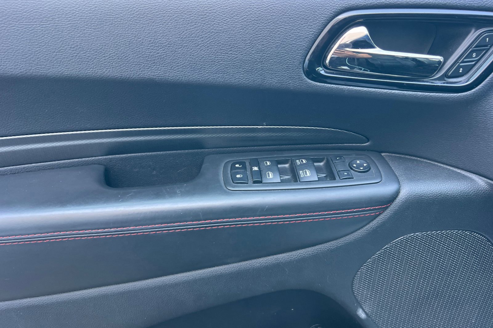 Used 2023 Dodge Durango GT image 11