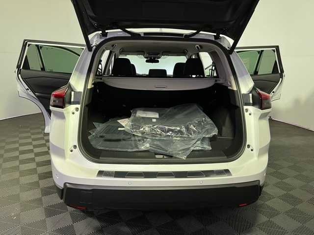 New 2026 Nissan Rogue SV image 17