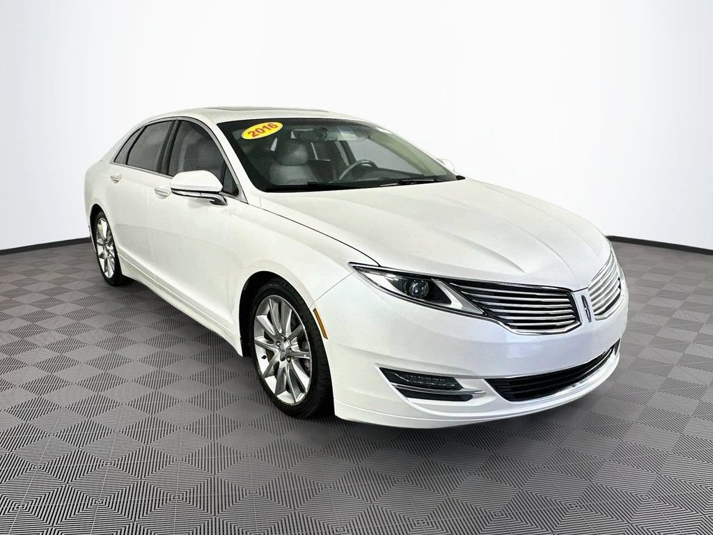 Used 2016 Lincoln MKZ AWD w/ Equipment Group 300A Reserve image 3