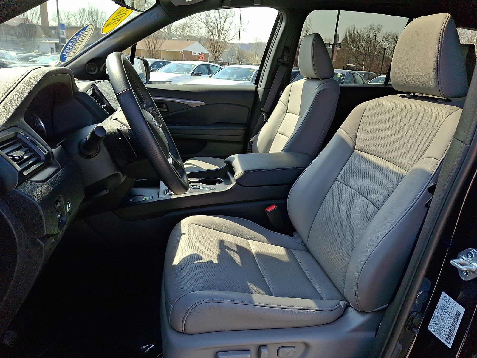 Used 2025 Honda Passport EX-L image 13