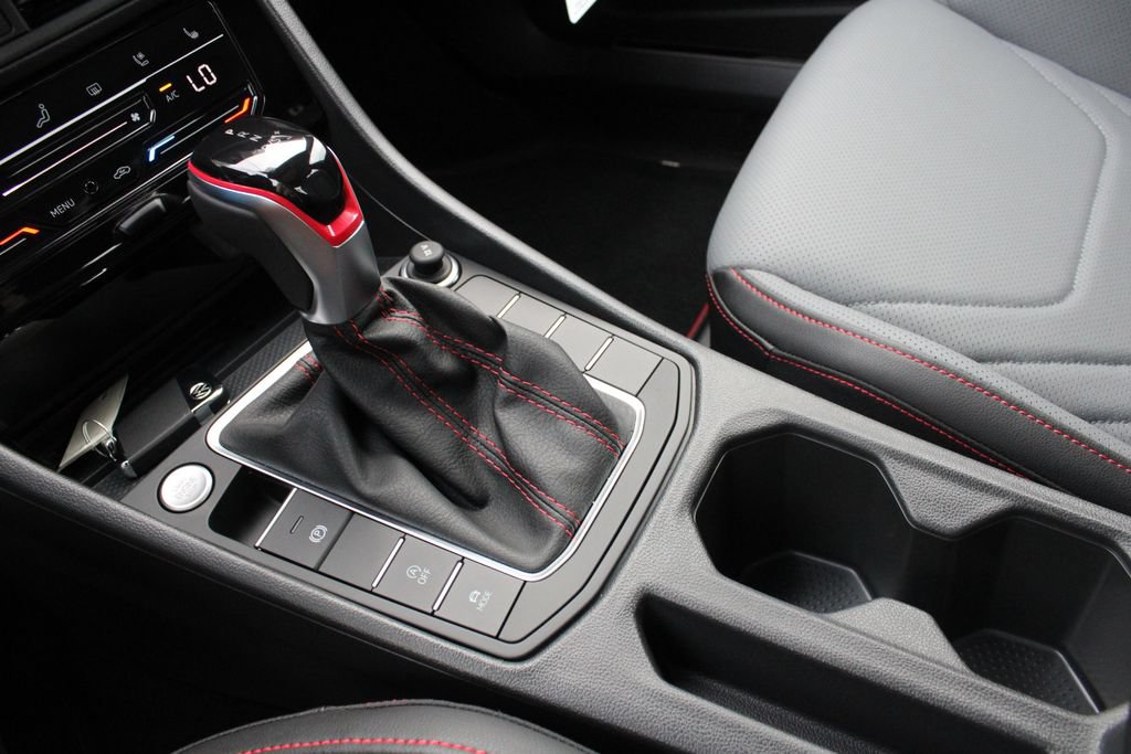 New 2027 Volkswagen Jetta GLI Autobahn FWD image 18