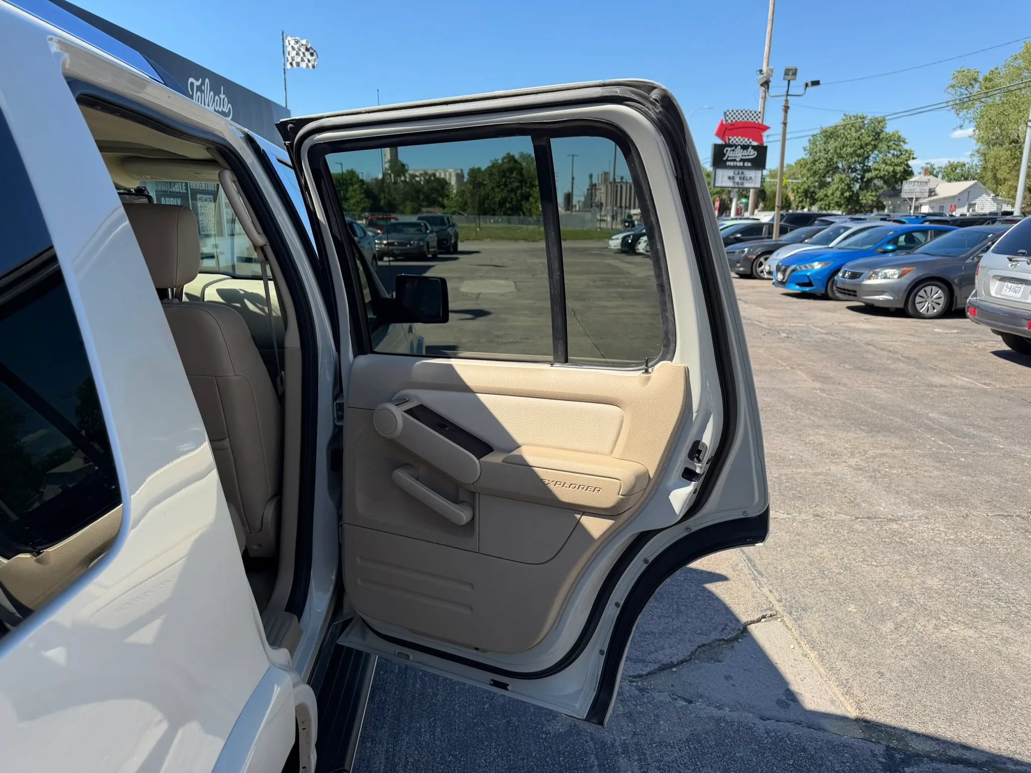 Used 2006 Ford Explorer Limited AWD/4WD image 15