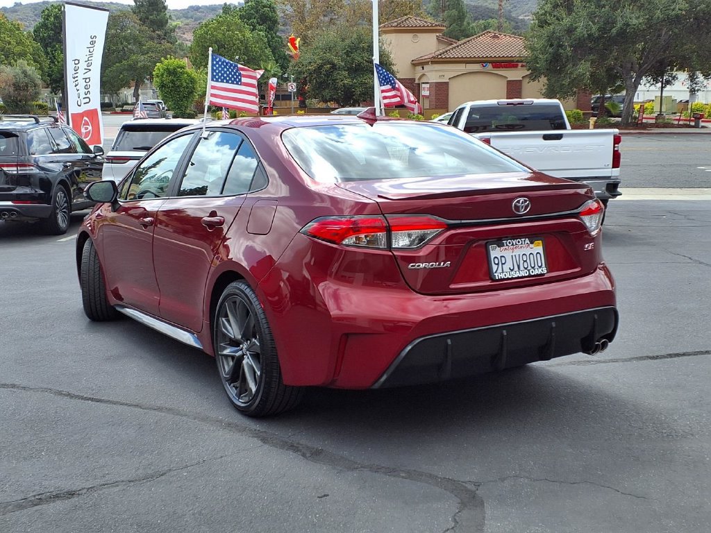 Certified 2024 Toyota Corolla SE w/ SE Premium Package FWD image 7