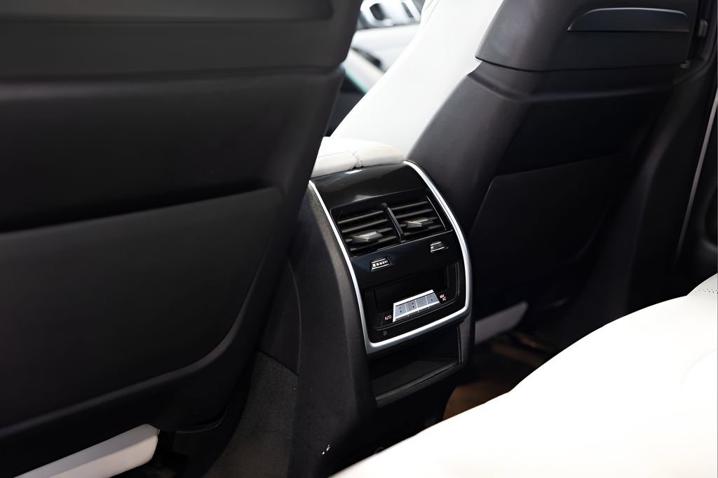 Used 2023 BMW X5 M50i w/ Executive Package AWD/4WD image 53