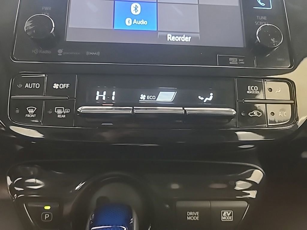 Used 2016 Toyota Prius Three w/ Advanced Technology Package FWD image 35