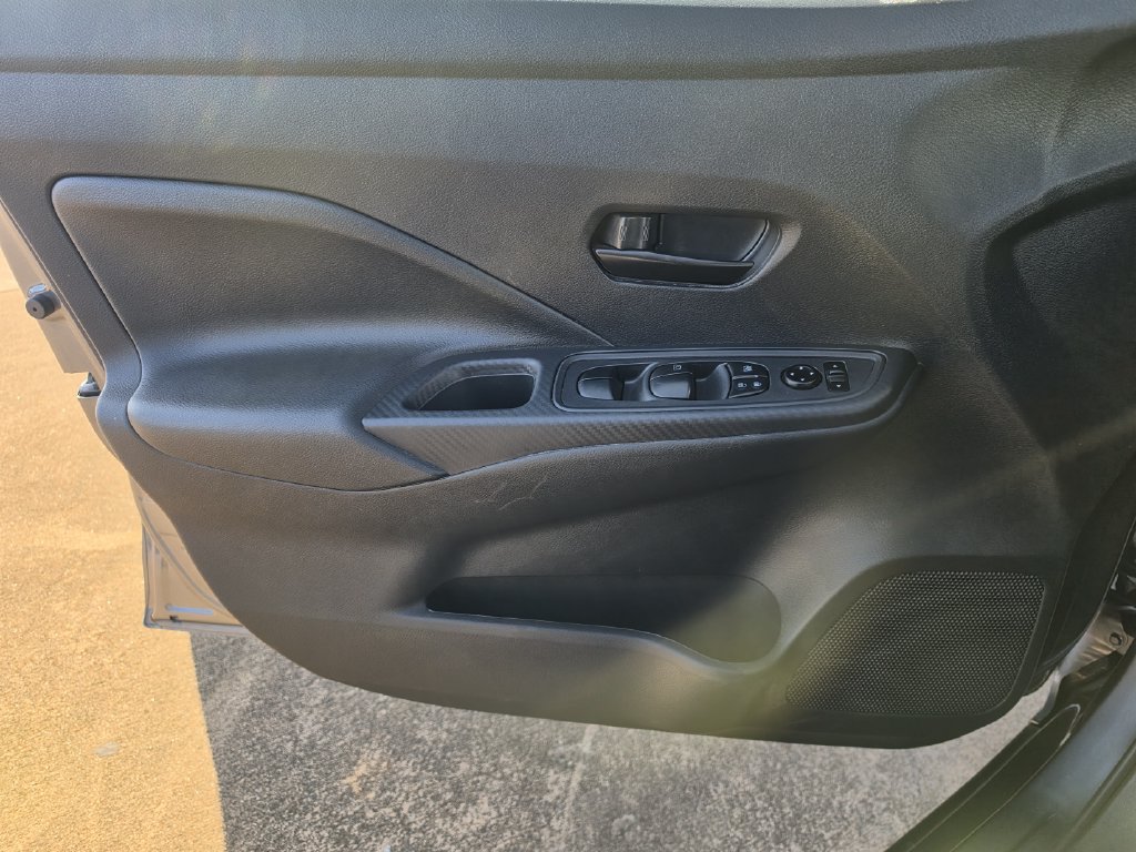 Used 2025 Nissan Versa S w/ Trunk Package FWD image 24
