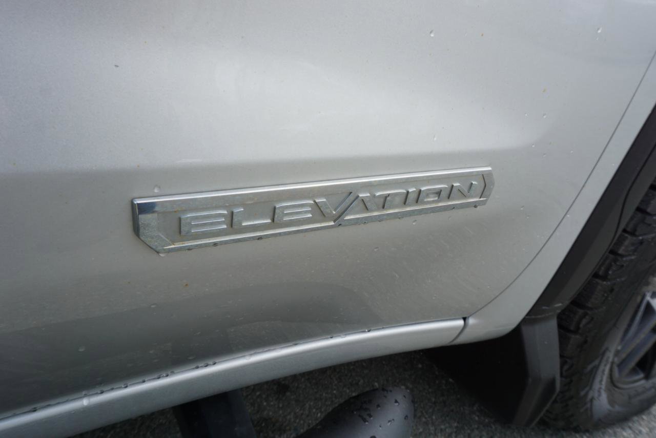 Used 2020 GMC Sierra 1500 Elevation w/ Elevation Value Package AWD/4WD image 5