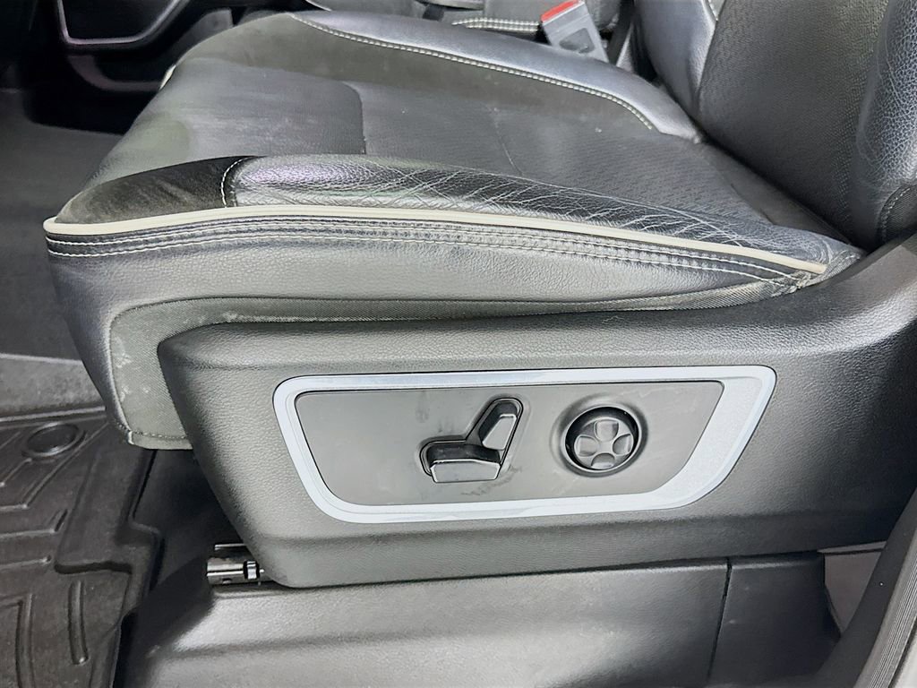 Used 2019 RAM 1500 Laramie AWD/4WD image 21