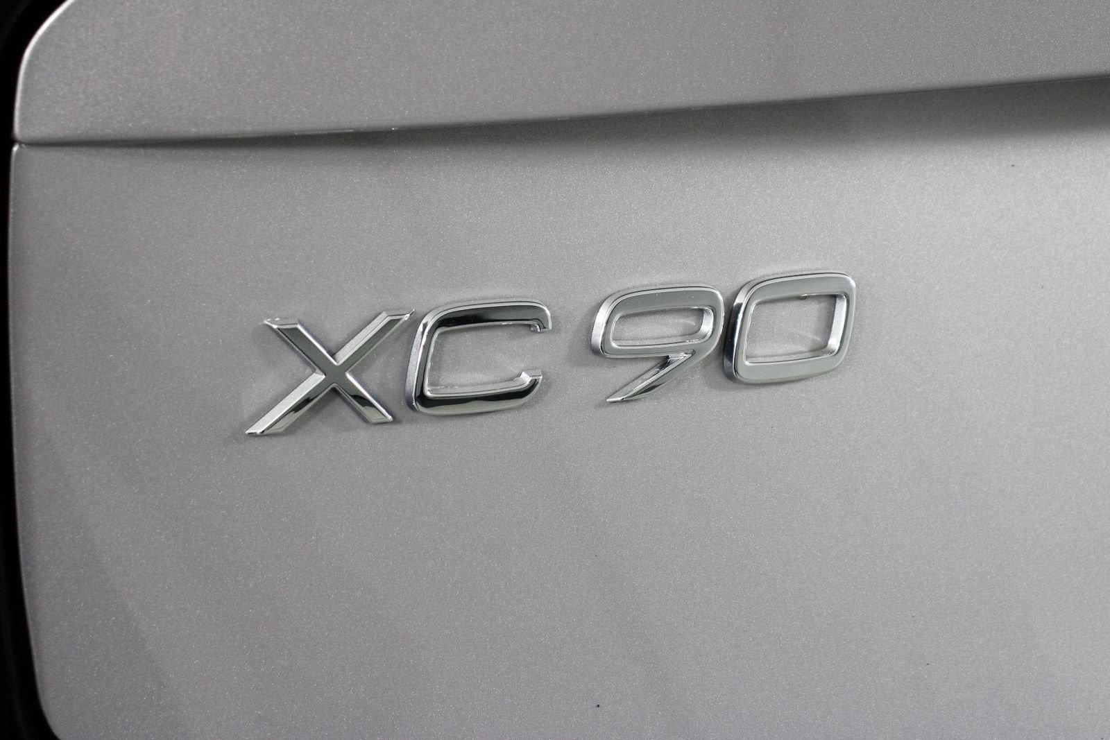 Certified 2026 Volvo XC90 B6 Plus w/ Protection Package Premier AWD/4WD image 19