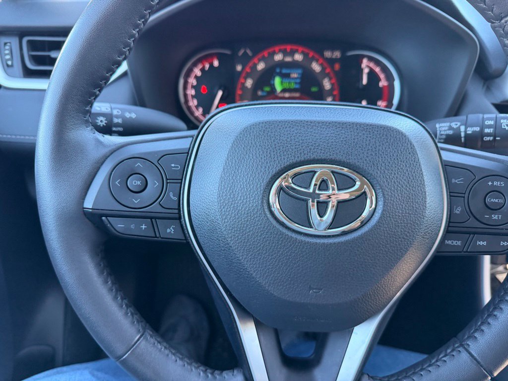 Used 2025 Toyota RAV4 XLE w/ Convenience Package AWD/4WD image 20