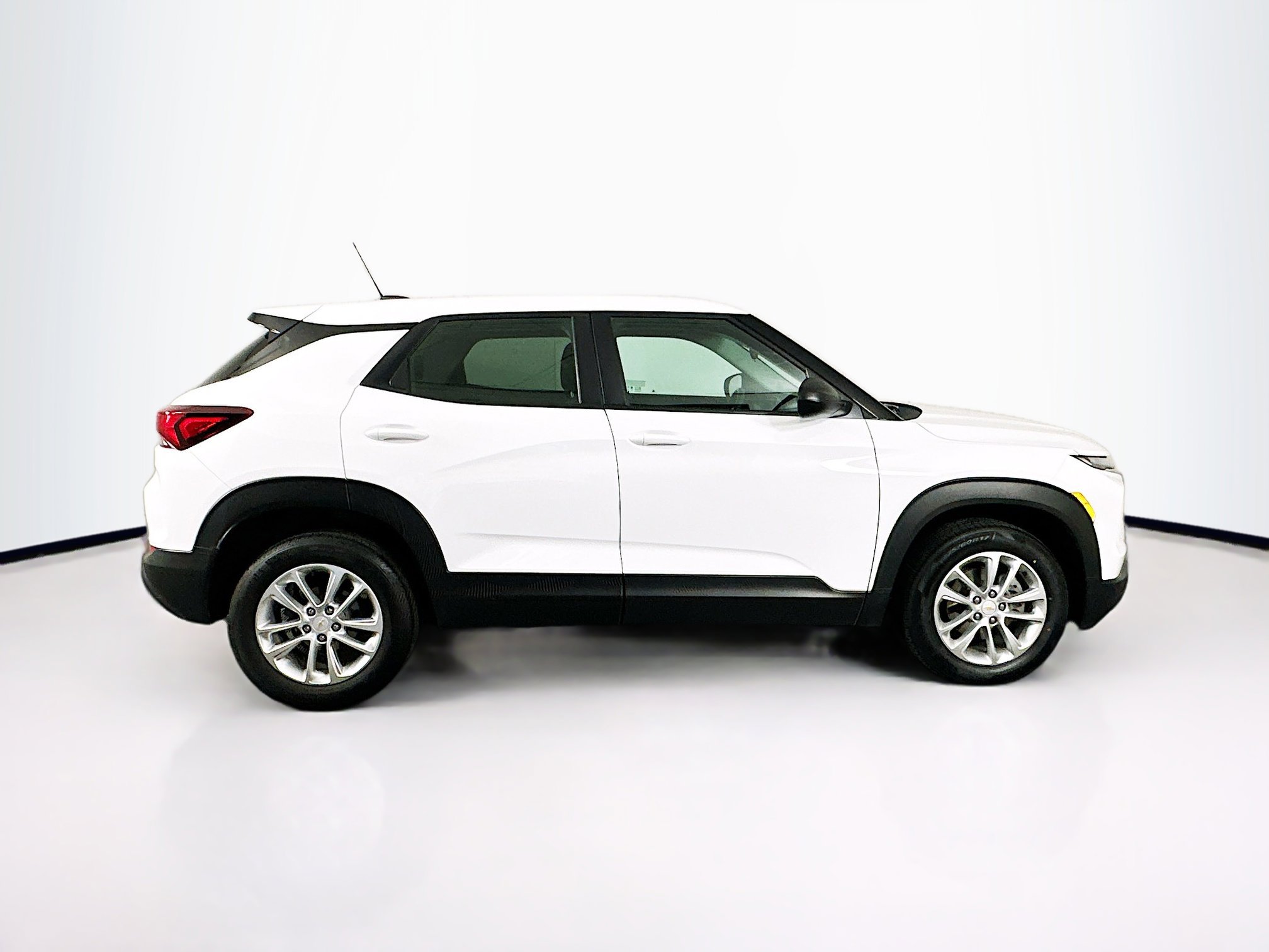 Used 2024 Chevrolet TrailBlazer LS w/ LS Convenience Package image 10