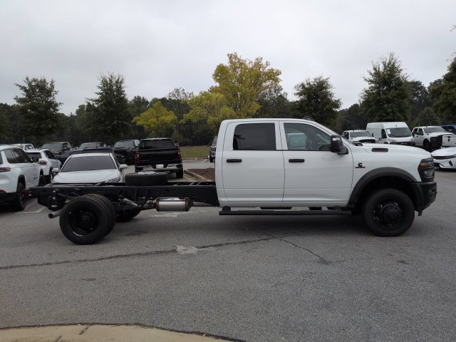 New 2026 RAM 5500 Tradesman AWD/4WD image 3