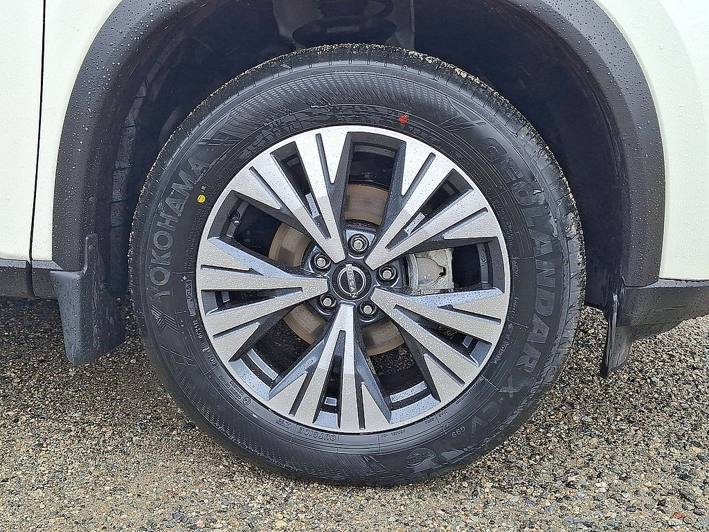 Certified 2023 Nissan Rogue SV AWD/4WD image 26
