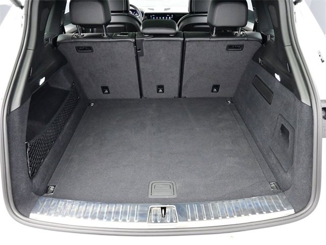 Used 2025 Porsche Cayenne image 16
