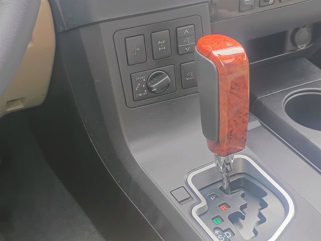Used 2018 Toyota Sequoia Platinum AWD/4WD image 33