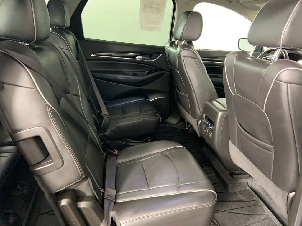 Used 2021 Buick Enclave Avenir w/ Avenir Technology Package image 17