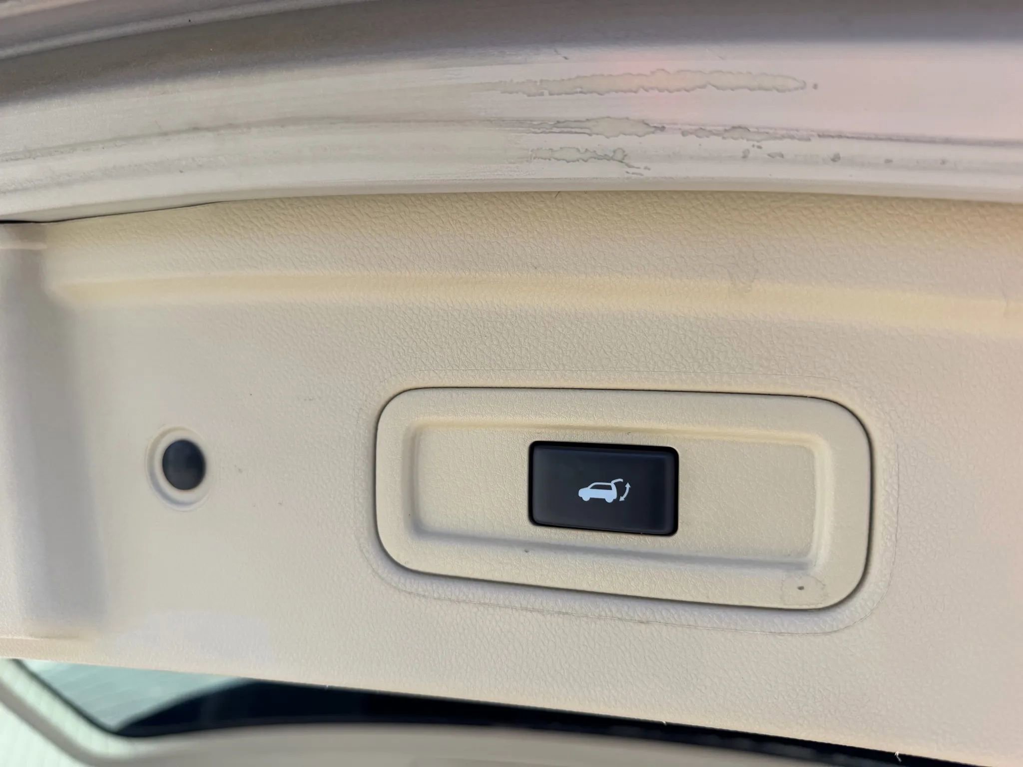 Used 2014 INFINITI QX70 3.7 Sport Utility 4D w/ Premium Package image 13