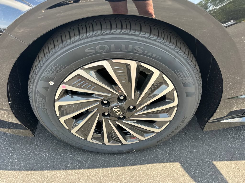 New 2026 Hyundai Sonata Limited FWD image 39