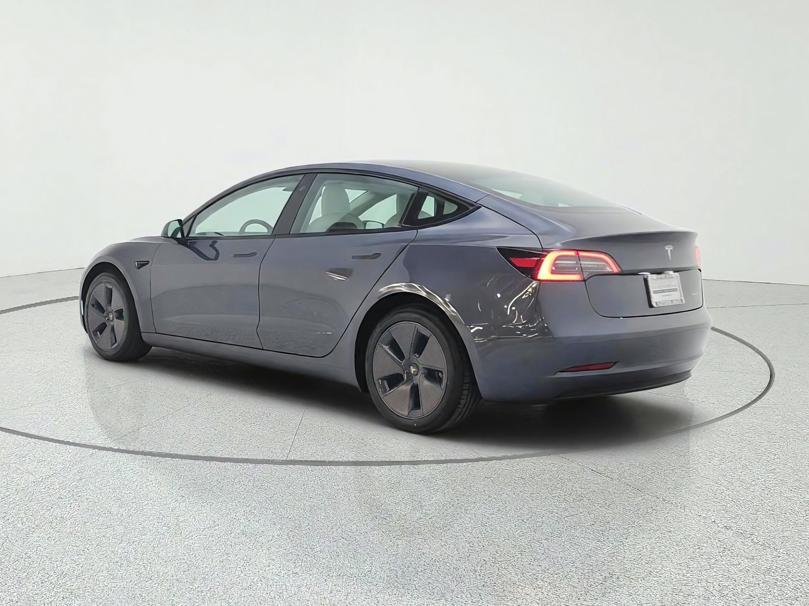 Used 2022 Tesla Model 3 Long Range AWD/4WD image 7